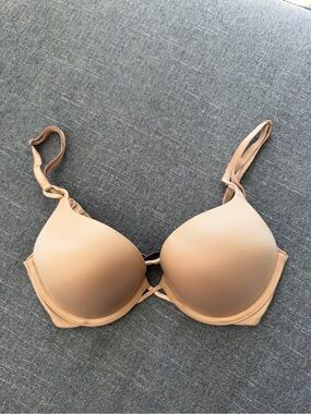 Victoria's Secret Bombshell Plunge Nude Push-Up Bra